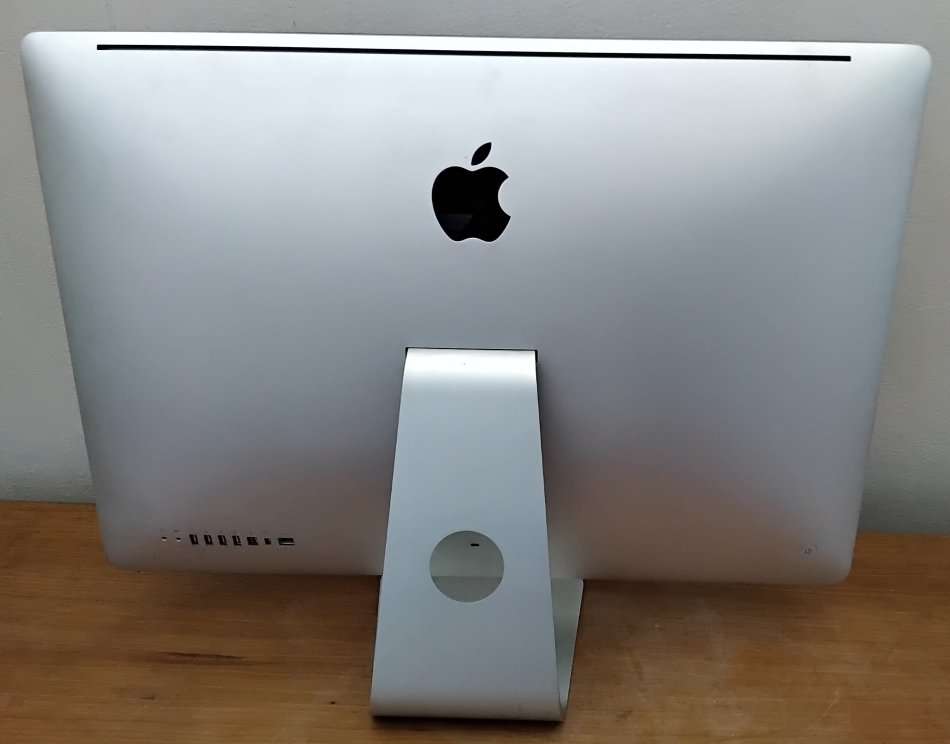 Apple iMAC | 27 INCH | Core I3 3.2Ghz 4GB RAM 1GB HDD *All In One Desktop* ATI Radeon HD Graphics