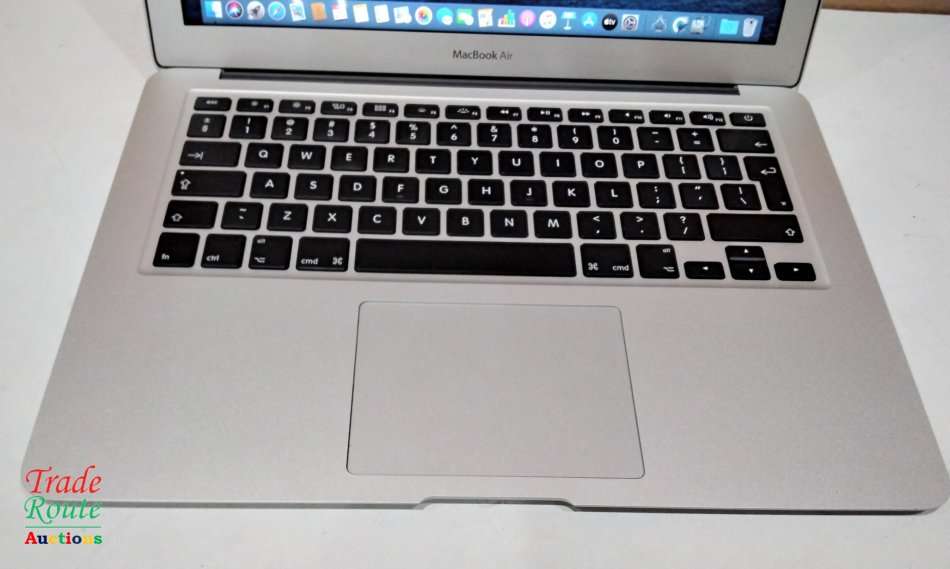 2017 MacBook Air 13.3-inch | Core i5 1.8GHz | 8GB RAM | 128GB SSD MACBOOK AIR 13 INCH