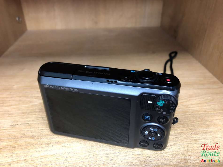 Canon PowerShot SX720 HS Digital Camera (20.3 Megapixel, 40x Optical Zoom)  LCD