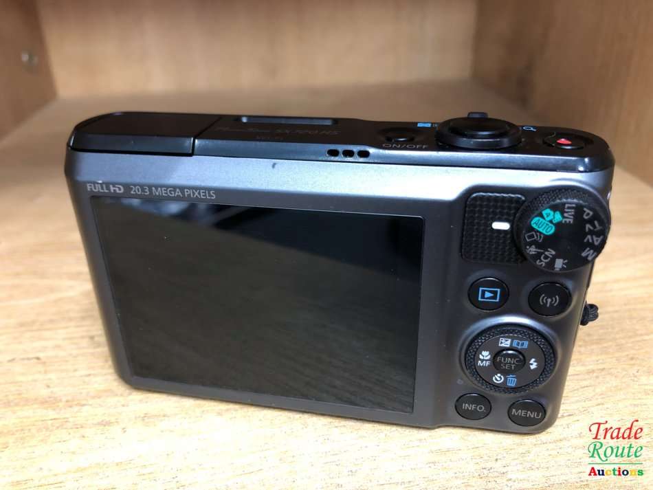 Canon PowerShot SX720 HS Digital Camera (20.3 Megapixel, 40x Optical Zoom)  LCD