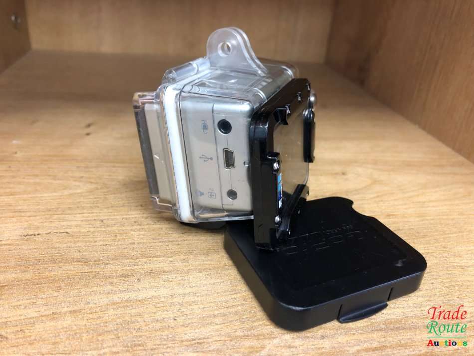 GOPRO HERO 2 with HOUSING and USB cable