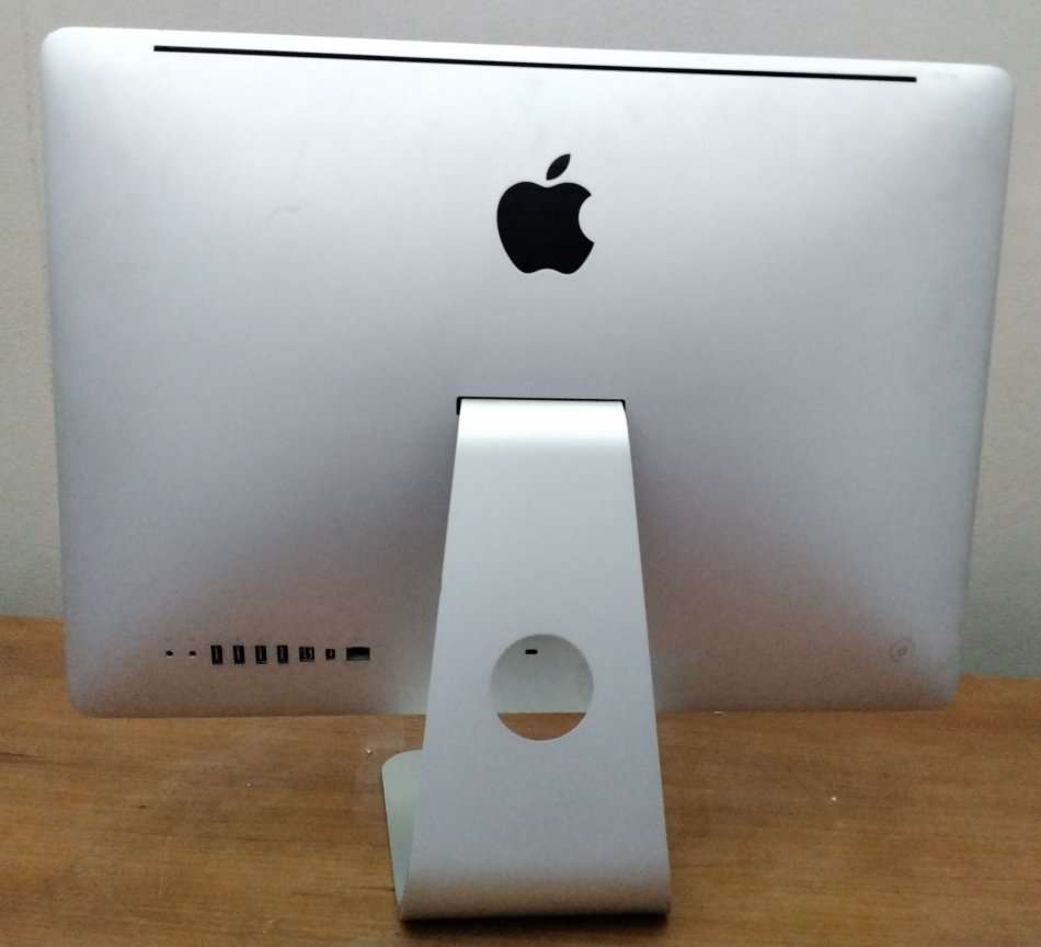 iMAC | 21.5 INCH | Core 2 Duo 3.06Ghz | 4GB RAM | 500GB HDD - Nvidia Geforce Graphics