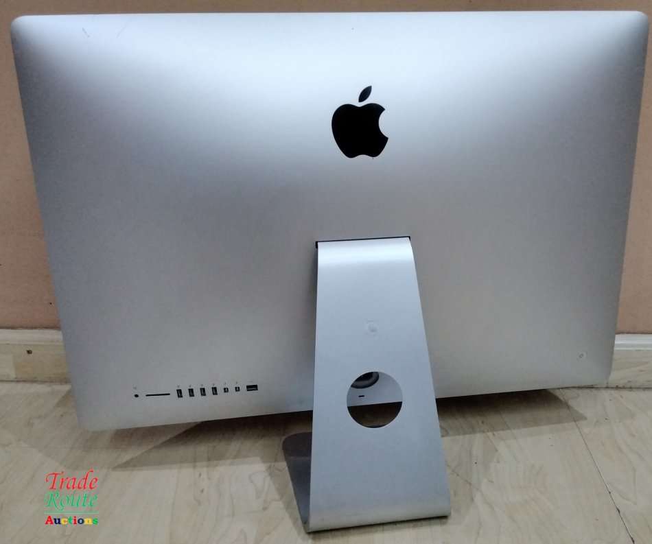 Apple iMAC Retina 5K Display 2015 | 27 INCH | Core i5 * RADEON R9 2GB [CRACKED OUTER GLASS]