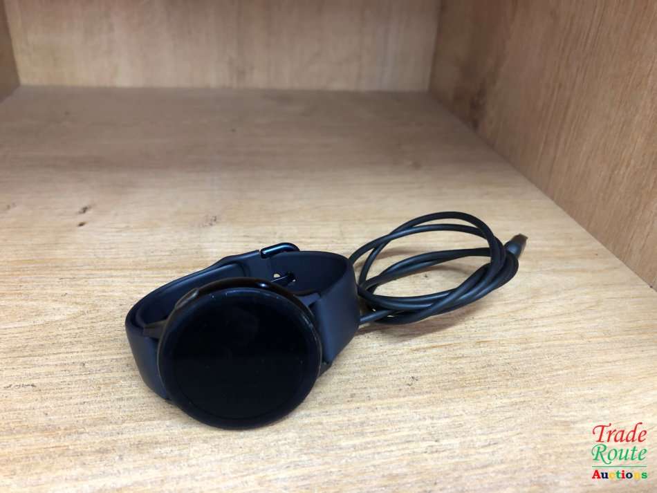 Samsung Galaxy Active 2 SmartWatch SM-R820