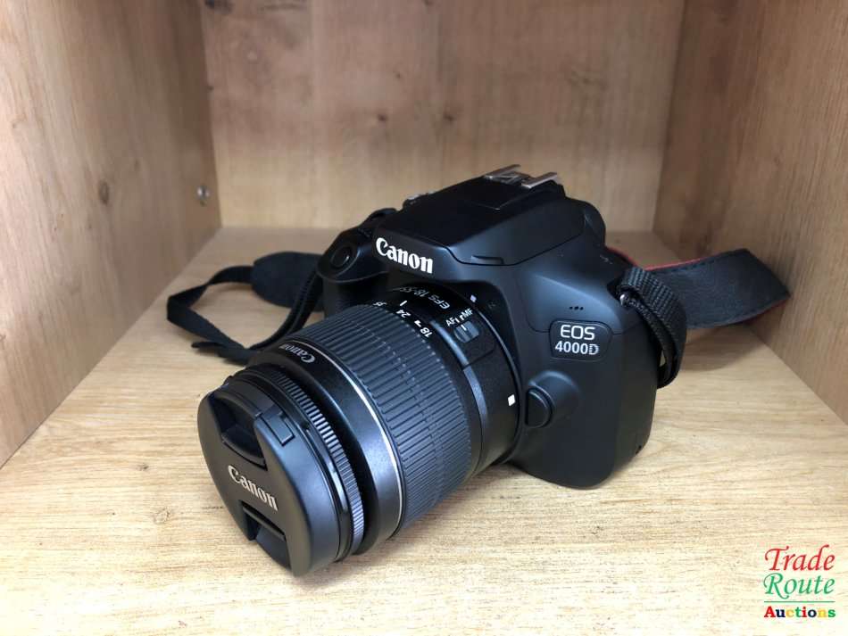 Canon 4000D DSLR Camera and EF-S 18-55 mm f/3.5-5.6 III Lens Kit + 8GB Memory Card ** R 7299 Retail