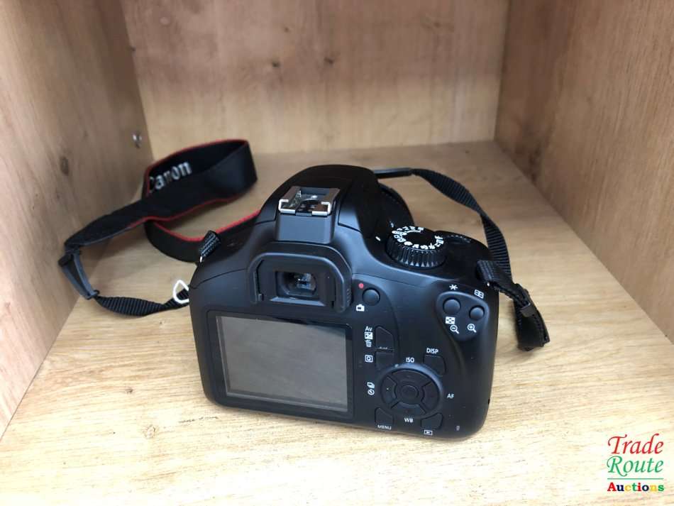 Canon 4000D DSLR Camera and EF-S 18-55 mm f/3.5-5.6 III Lens Kit + 8GB Memory Card ** R 7299 Retail