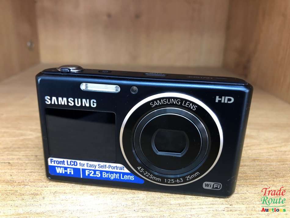 Samsung DV150F 16.2MP Smart WiFi Digital Camera with 5x Optical Zoom & 2.7` / 1.48` front LCD