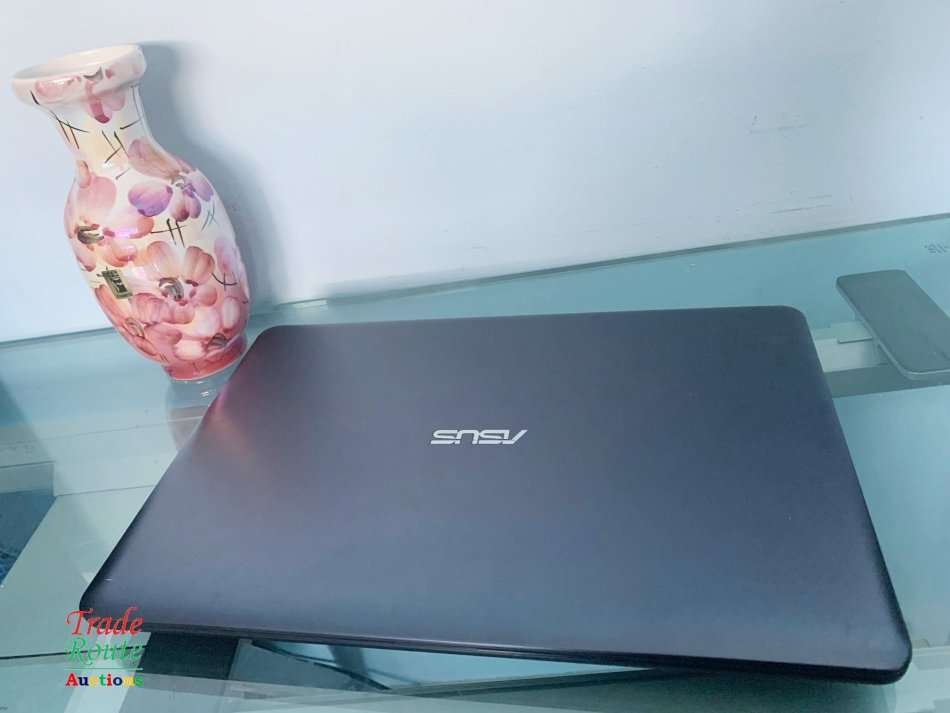 ASUS VIVOBOOK X540UA 15.6 INCH NOTEBOOK | CORE i5 8250U 8th Gen 1.8GHZ | 8GB RAM | 1TB HDD LAPTOP