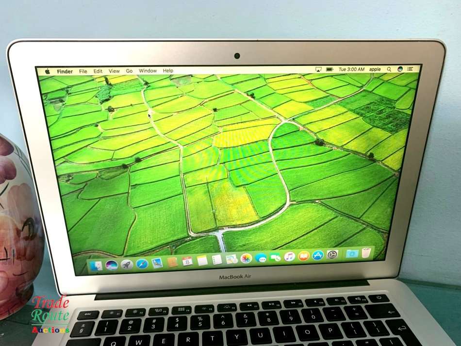 2017 MacBook Air 13.3-inch | Core i5 1.8GHz | 8GB RAM | 128GB SSD MACBOOK AIR 13 INCH