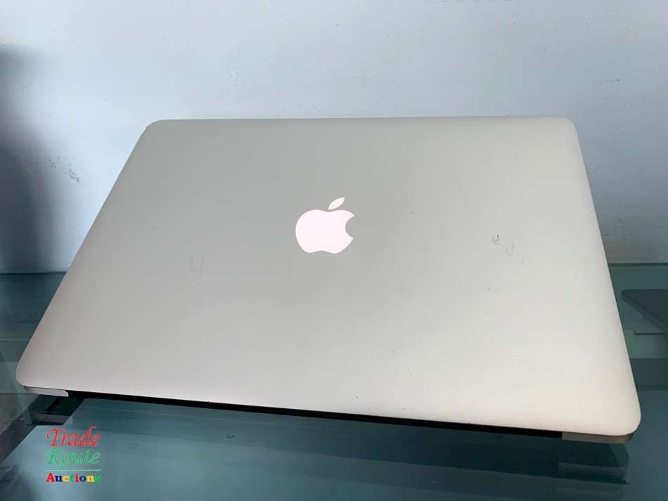 2017 MacBook Air 13.3-inch | Core i5 1.8GHz | 8GB RAM | 128GB SSD MACBOOK AIR 13 INCH