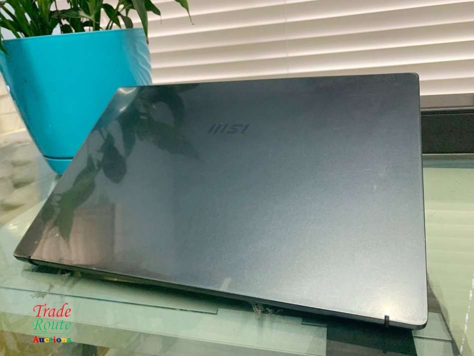 MSI Modern 14 B10MW 14` Ultra Thin Core i5 8GB 512GB 14 IPS FHD Laptop