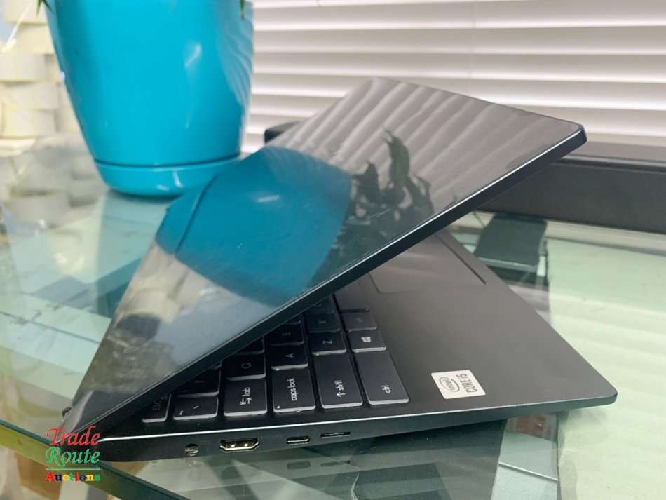 MSI Modern 14 B10MW 14` Ultra Thin Core i5 8GB 512GB 14 IPS FHD Laptop