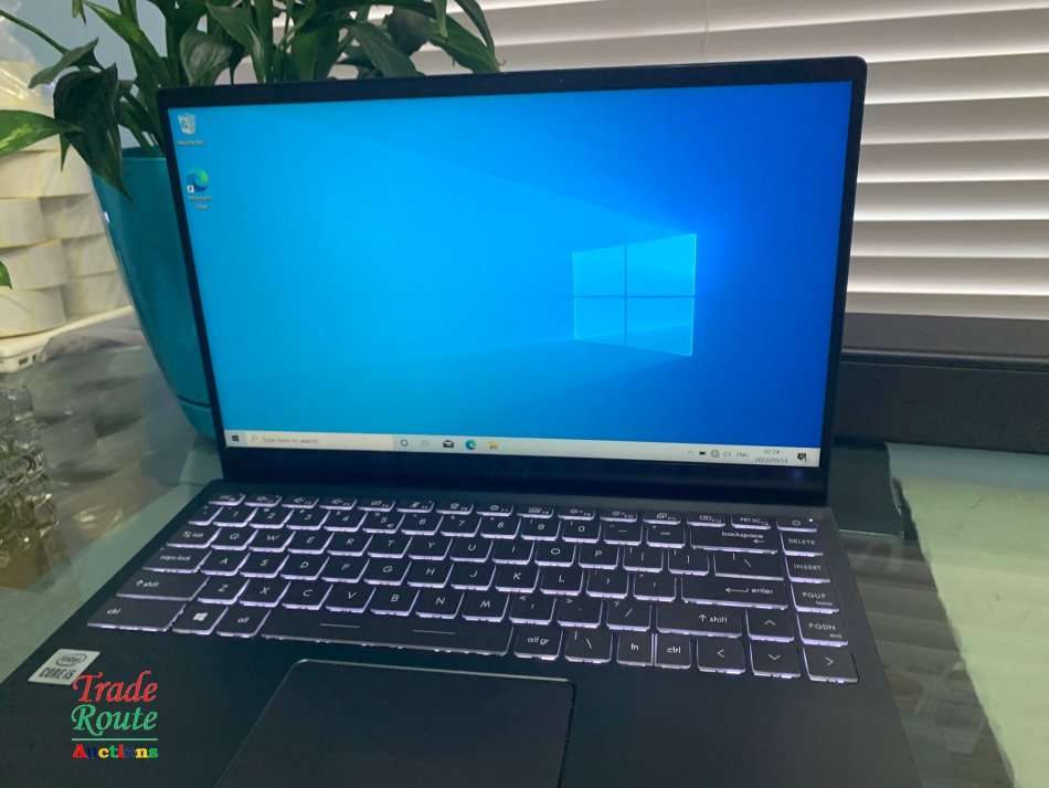 MSI Modern 14 B10MW 14` Ultra Thin Core i5 8GB 512GB 14 IPS FHD Laptop