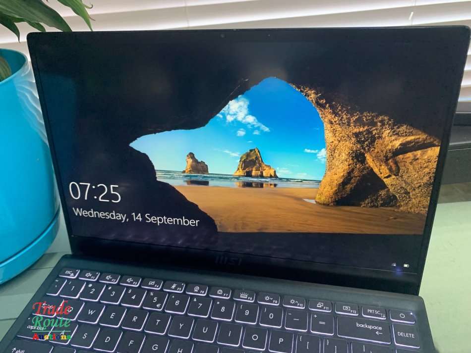 MSI Modern 14 B10MW 14` Ultra Thin Core i5 8GB 512GB 14 IPS FHD Laptop