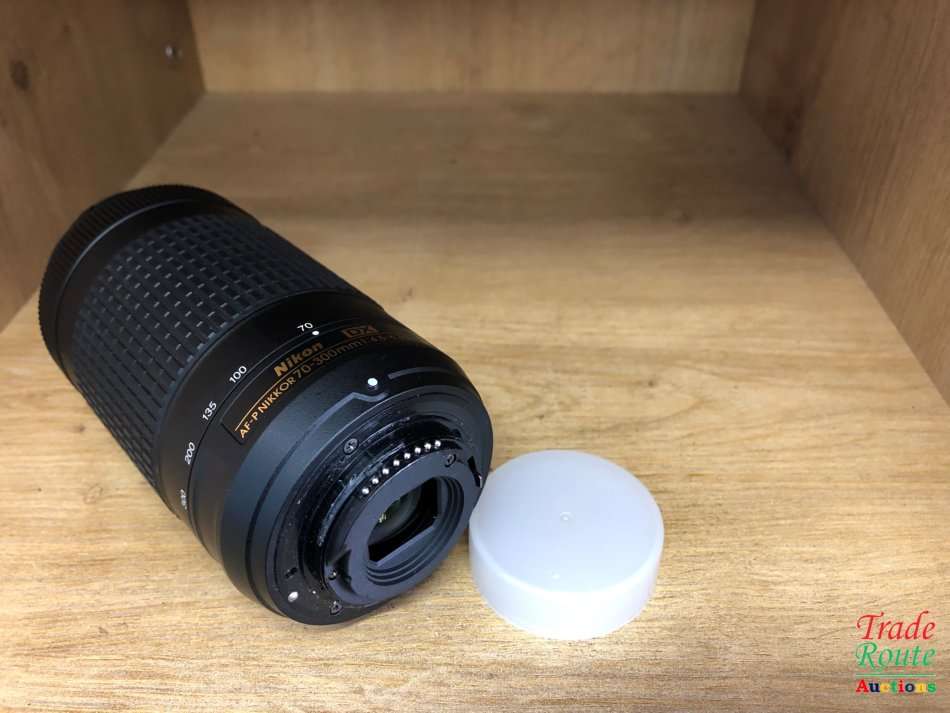 Nikon AF-P DX NIKKOR 70-300mm f/4.5-6.3G ED Lens for Nikon DSLR Cameras ( Nikon 70-300 lens )