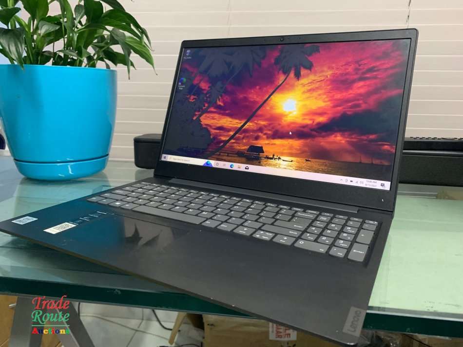 LENOVO IDEAPAD S145 81W8 15.6` LAPTOP | CORE i3 1005G1 10th Gen @ 1.2GHZ  | 8GB RAM | 1TB HDD