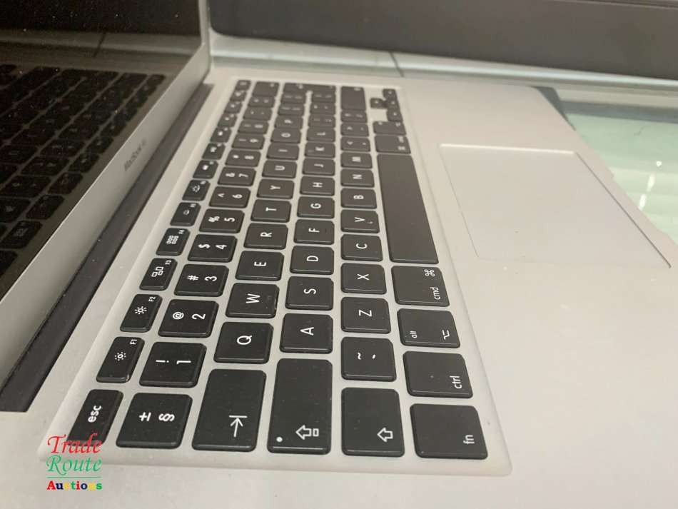 2017 MacBook Air 13.3-inch | Core i5 1.8GHz | 8GB RAM | 128GB SSD MACBOOK AIR 13 INCH