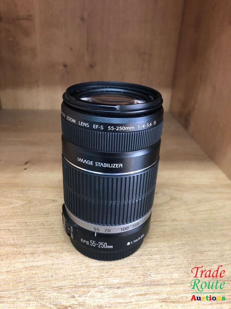 Canon EF-S 55-250m IS (Image Stabilizer)  Lens for Canon DSLR Cameras