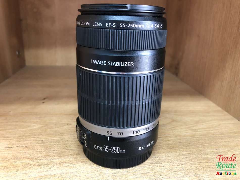 Canon EF-S 55-250m IS (Image Stabilizer)  Lens for Canon DSLR Cameras