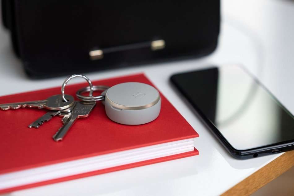 Vodafone Curve, The Smart GPS Tracker, Light weight mini Device for your Car, Bag, Keys - NEW SEALED