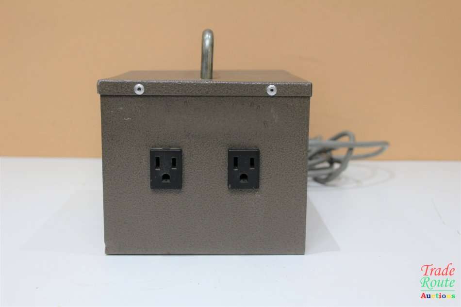 Auto Step Down Transformer 220V to 110V US PLUG