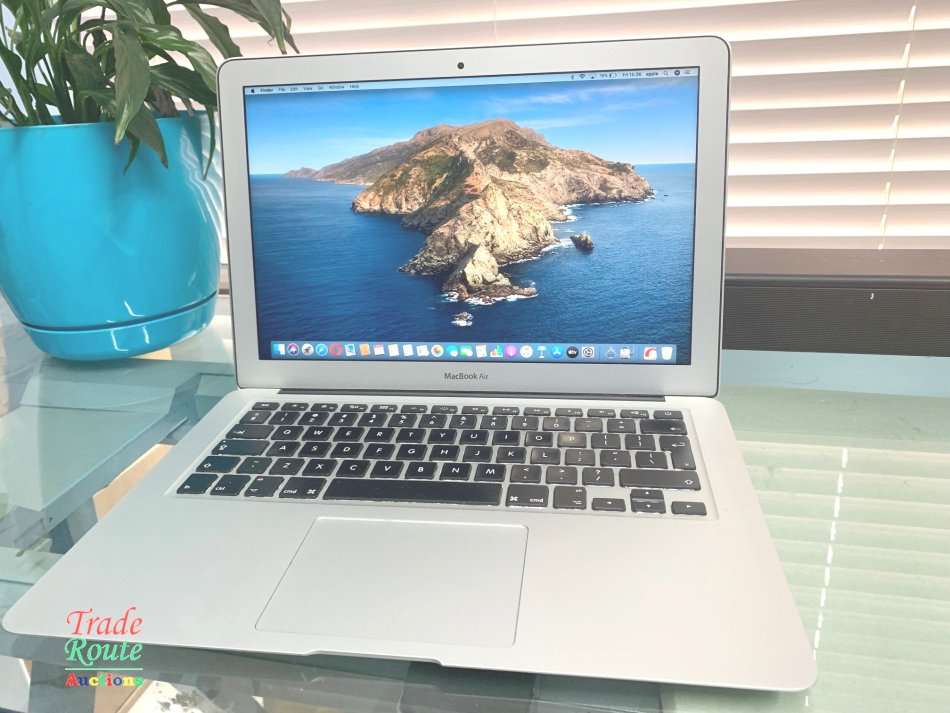 2017 MacBook Air 13.3-inch | Core i5 1.8GHz | 8GB RAM | 128GB SSD MACBOOK AIR 13 INCH