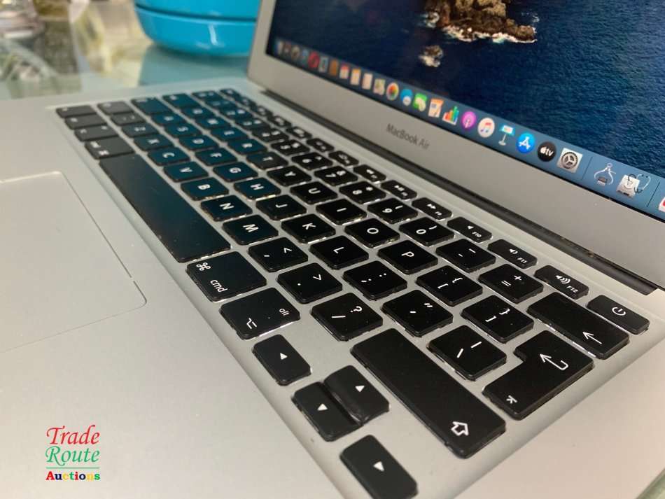 2017 MacBook Air 13.3-inch | Core i5 1.8GHz | 8GB RAM | 128GB SSD MACBOOK AIR 13 INCH