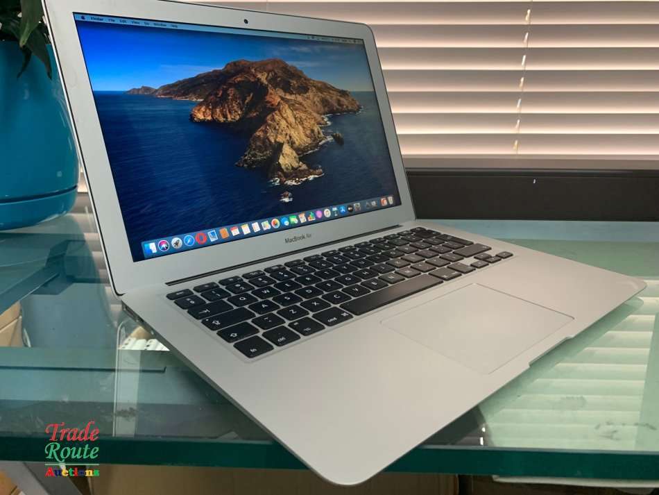 2017 MacBook Air 13.3-inch | Core i5 1.8GHz | 8GB RAM | 128GB SSD MACBOOK AIR 13 INCH