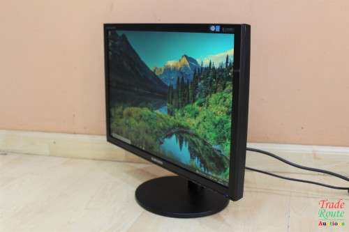Samsung B2240 22 inch widescreen LCD Monitor