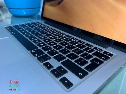 MacBook Pro 13.3-inch 2014 Retina | Core i5 2.6GHz | 8GB RAM | 256GB SSD