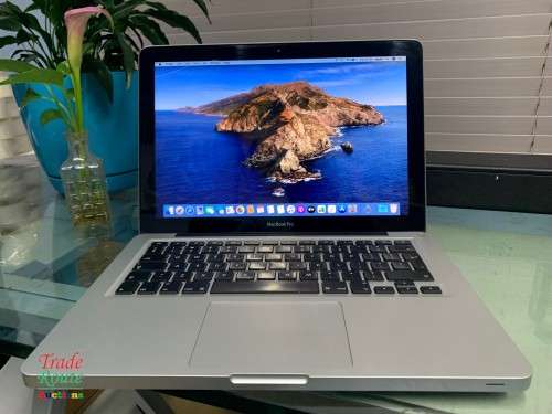 MacBook Pro 13.3-inch | Core i5 2.5GHz | 8GB RAM | 500GB HDD | Apple Laptop [CRACKED OUTER GLASS]