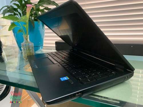 HP ZBook 15` Laptop | Core i7 2.7Ghz | 8GB RAM | 256GB SSD | Nvidia Quadro Graphics - PLZ READ DESC