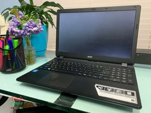 Acer Aspire ES 15 (MODEL ES1-512) 15.6inch Laptop