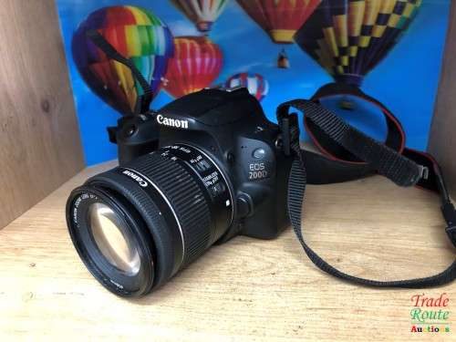 Canon EOS 200D DSLR Camera - 24.2MP - DIGIC 7 - with Canon 18-55 IS STM Lens kit