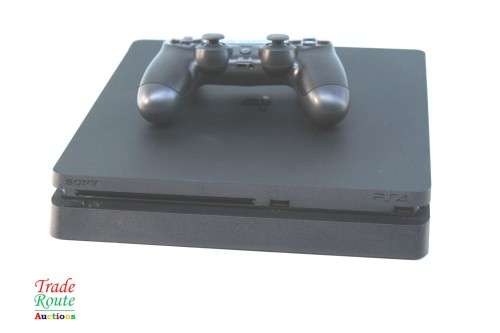 Sony PS4 PlayStation 4 SLIM console - CUH-2116A - Jet Black  *** SONY PS4 ***