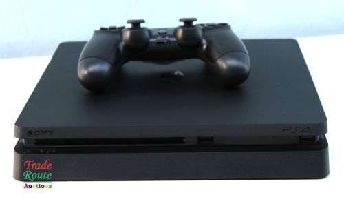 Sony PS4 PlayStation 4 SLIM console - CUH-2116A - Jet Black  *** SONY PS4 ***
