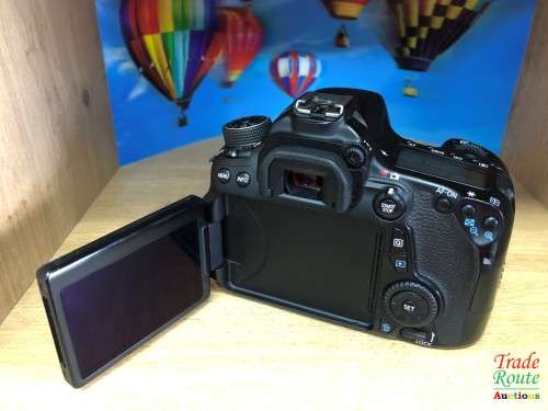 Canon EOS 70D DSLR CAMERA BODY *** 20.2 MP FULL HD