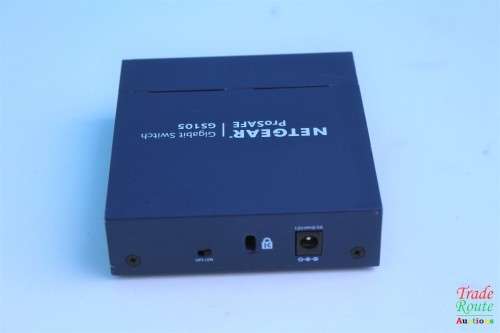 NETGEAR 5 Port Gigabit Network Switch GS105 | Ethernet Switch | Ethernet Splitter | Plug-and-Play