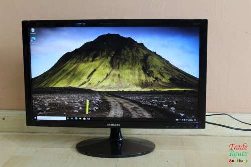 Samsung 24 inch Full HD Widescreen Monitor S24D300HL - HDMI/VGA Ports