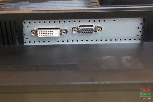 Samsung S22E450BW 22-Inch LED Monitor - DVI & VGA -  1680 x 1050 [  VGA & DVI PORTS ]