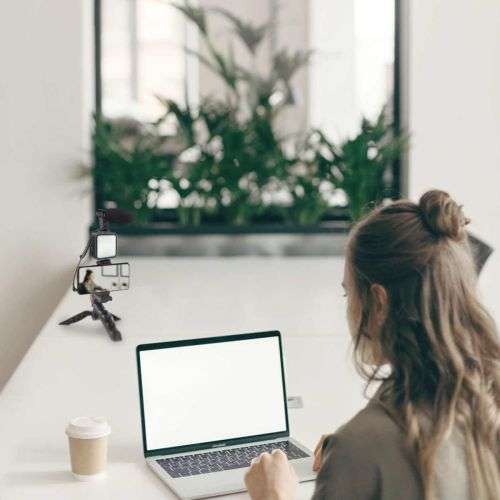 Vlogging Kit with Tripod LED Video Light & Phone Holder plus Microphone & Remote [TIKTOK YOUTUBE]