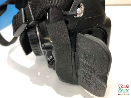 NIKON D300 DSLR CAMERA  (BODY ONLY) PROFESSIONAL CAMERA BODY [PLEASE READ]