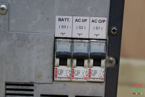 TESCOM ON-LINE UPS CL106D 6 KVA - Needs new batteries