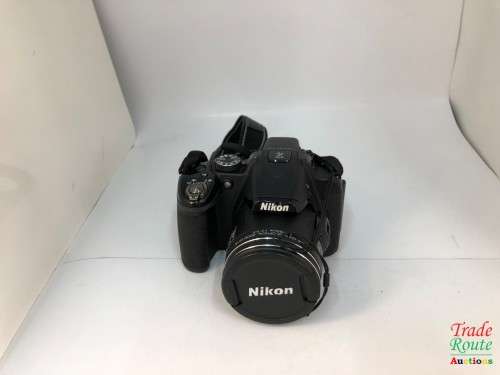 Nikon Coolpix P520 Camera - Black (18.1MP, 42xZoom, 24mm Wide Lens) 3.2 inch LCD Digital Camera