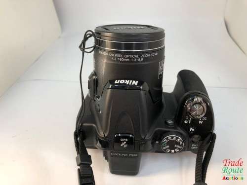 Nikon Coolpix P520 Camera - Black (18.1MP, 42xZoom, 24mm Wide Lens) 3.2 inch LCD Digital Camera