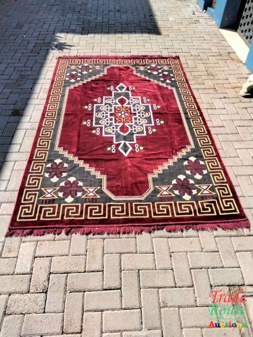 Modern Turkish Hali Carpet - Made in Turkey - 2.50 x 1.60 Meters