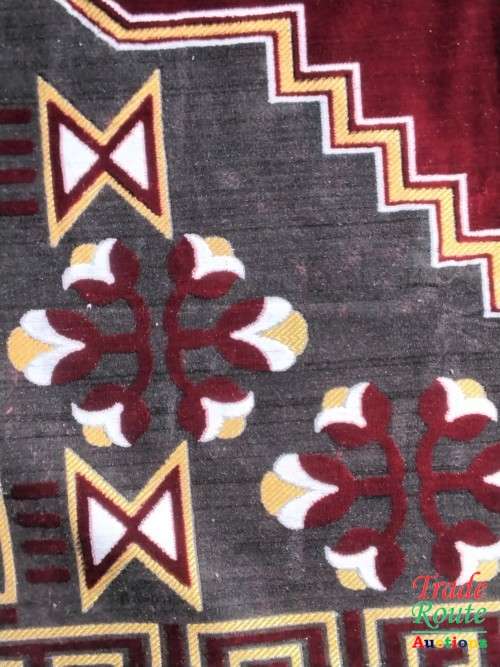 Modern Turkish Hali Carpet - Made in Turkey - 2.50 x 1.60 Meters