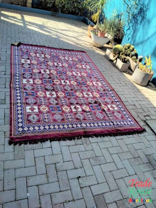 Very Fine Modern and Stunning Turkish Hali Carpet - Made in Turkey - 3.0 x 2.0 Meters