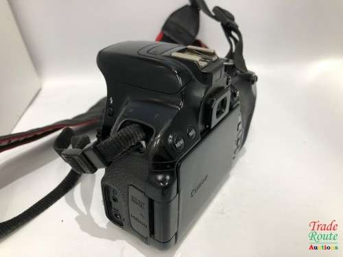 Canon EOS 650D Digital SLR Camera - Black (Body Only) - 18.0 MP [ MEMORY CARD SLOT FAULTY]