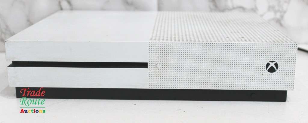 XBOX One S Console (WHITE) Model 1681 [ Salvage Stock for Spares/Repairs ]